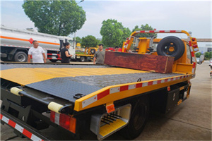 吴忠附近拖车电话号码服务